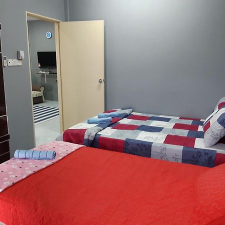 Anis Homestay Gua Musang Exterior foto