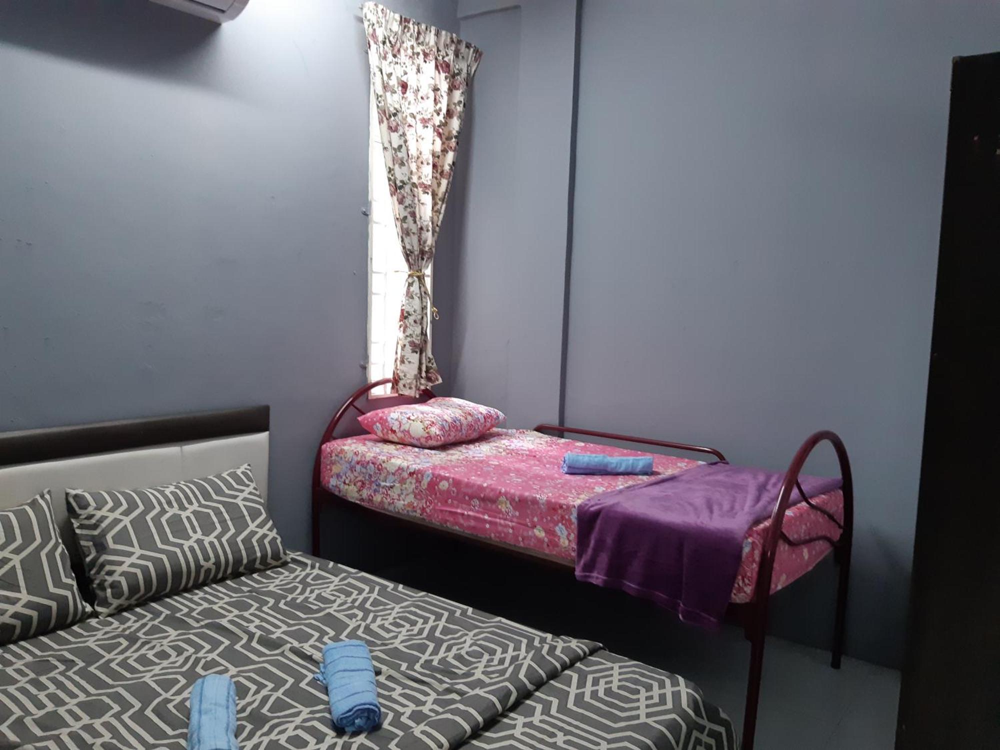 Anis Homestay Gua Musang Exterior foto